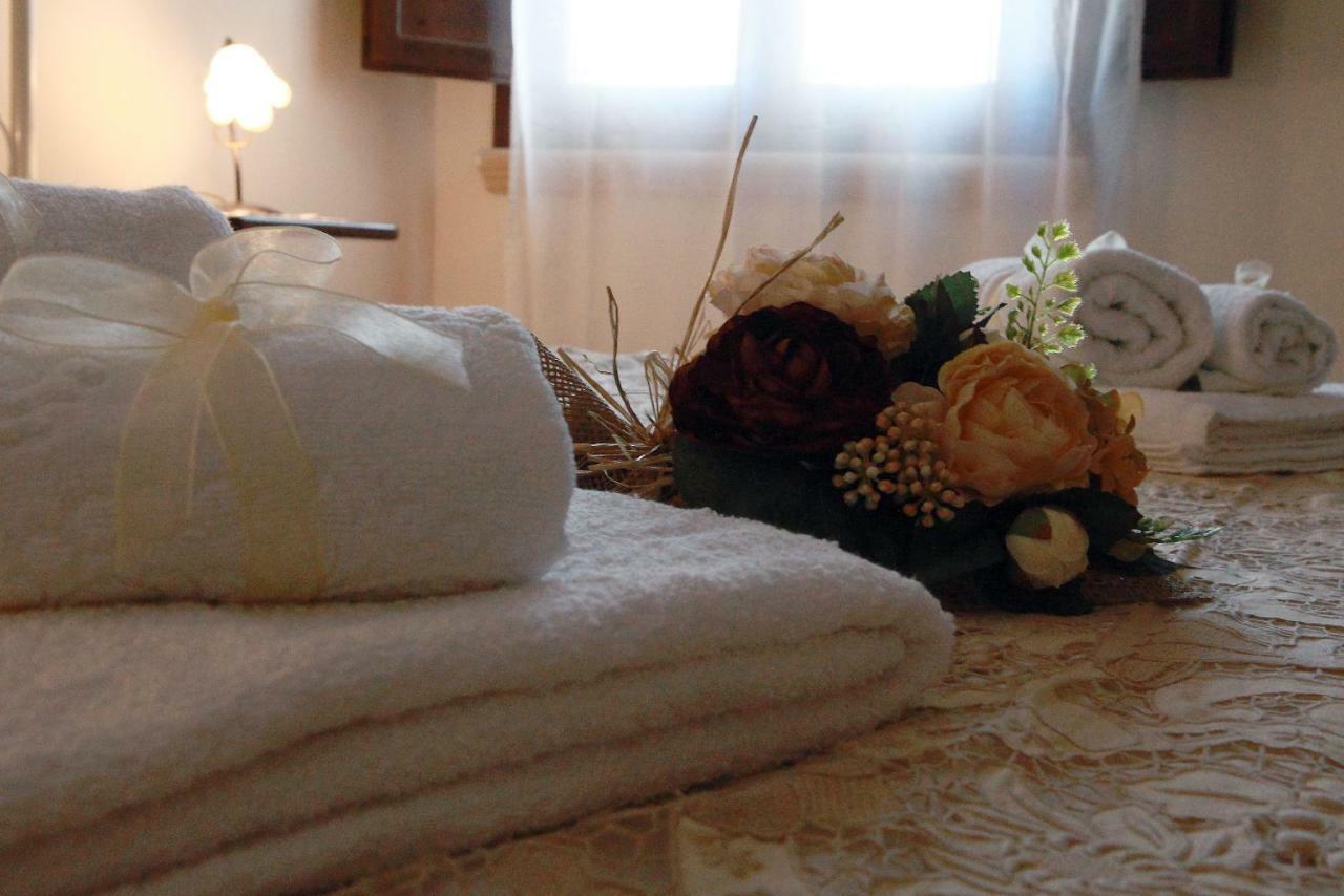 Donna Concetta Casa Vacanze Felline Exteriér fotografie